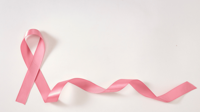 breast cancer ribbon